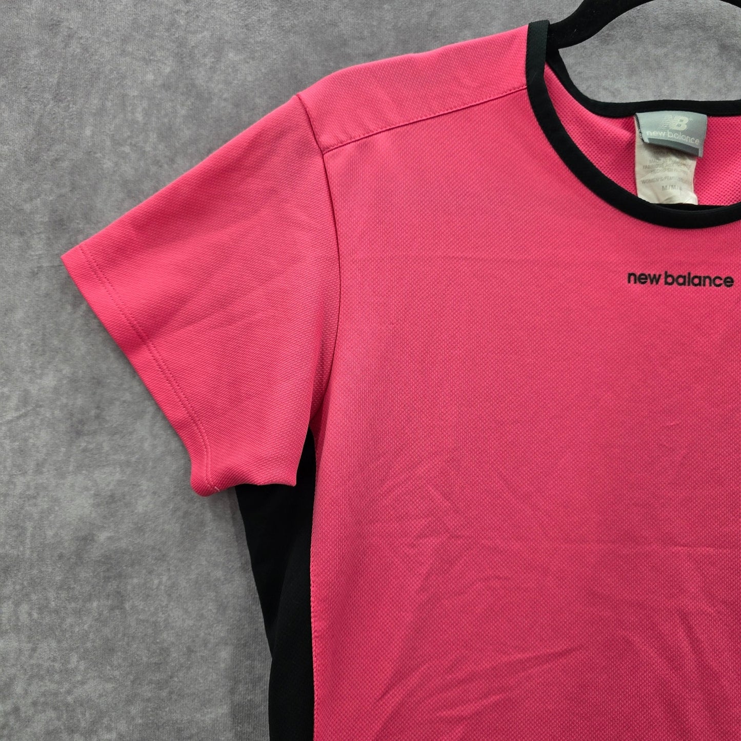 New Balance Pink Black Activewear Short Sleeve Tshirt Top Shirt Medium
