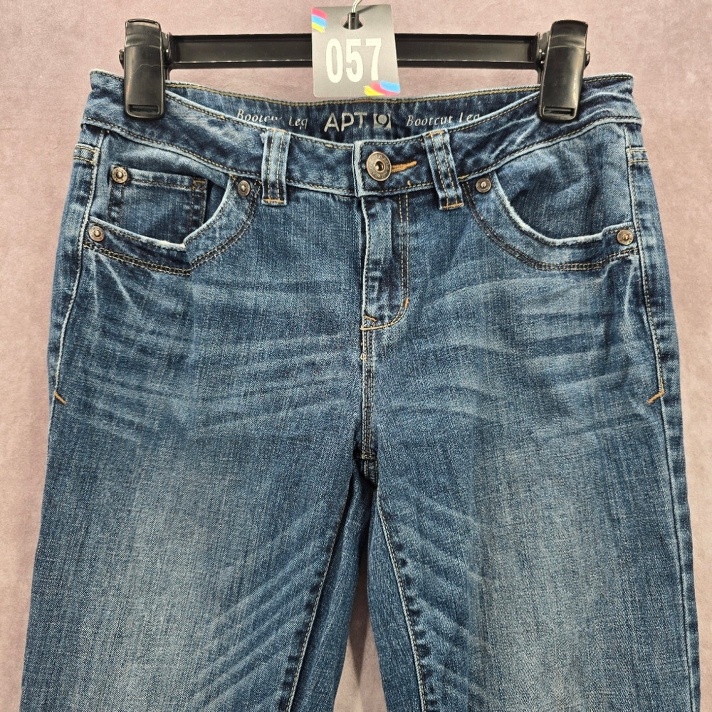 057. Apt 9 Bootcut Modern Fit Blue Straight Flare Denim Pants Jeans 4