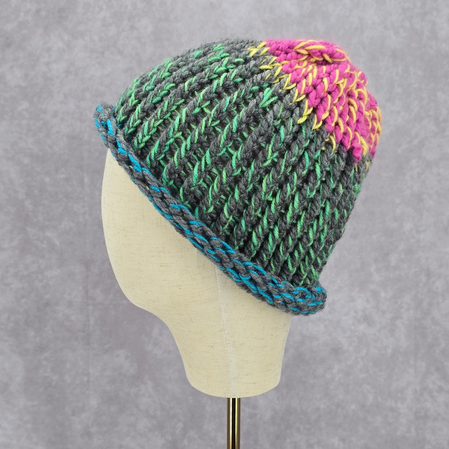 Green Pink Crochet Knit Bucket Cap Hat Fun Vintage Y2K Funky Beanie