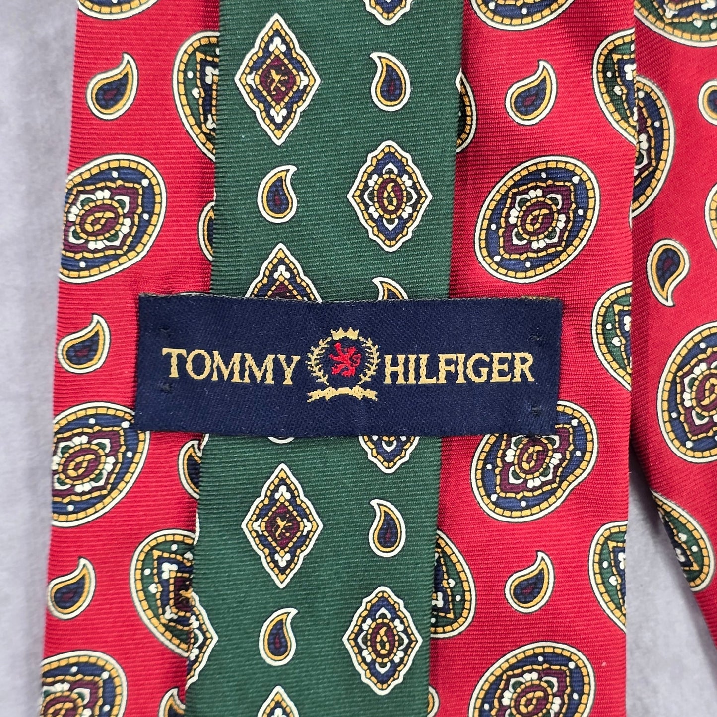 Tommy Hilfiger Red Green Floral Paisley Executive Italian Silk Neck Tie