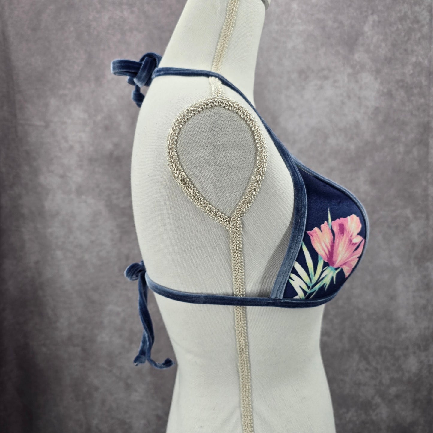 Victoria's Secret Blue Pink Floral Padded Bikini Top Halter Swimwear S-DD