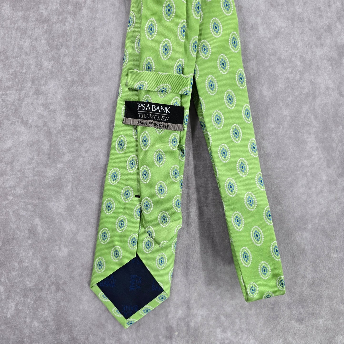 Jos. A. Bank Green Traveler 100% Silk Stain Executive Resistant Men's Neck Tie
