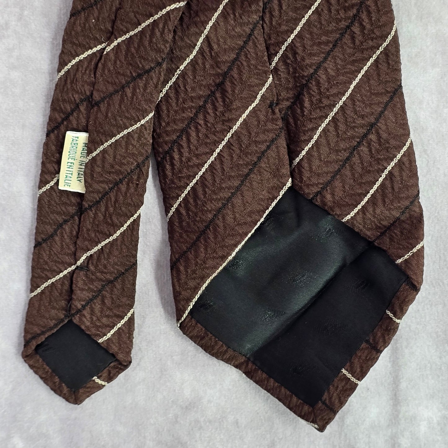 Joseph Abboud Brown Stripe 100% Silk Executive Corporate Italy Men's Neck Tie