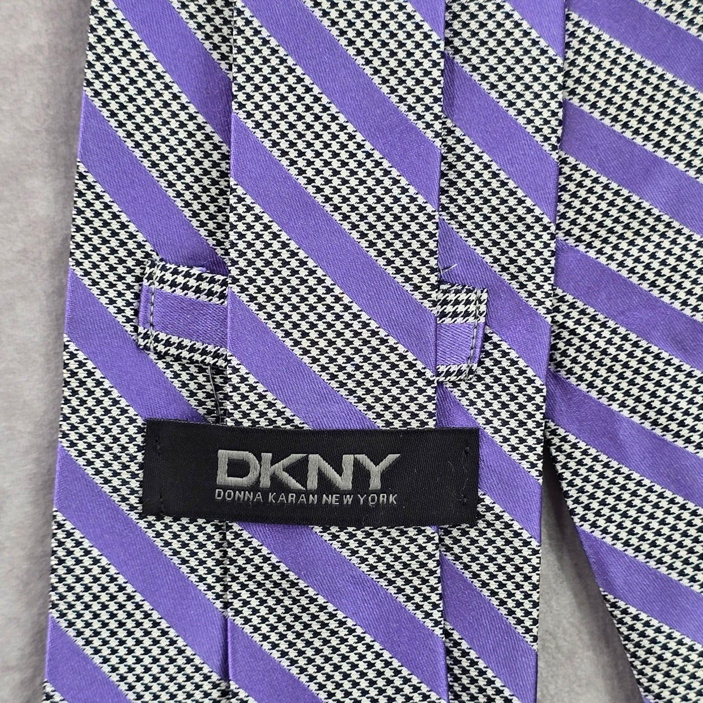 DKNY Purple Houndstooth Stripe Geometric Executive Black White Neck Tie Men's