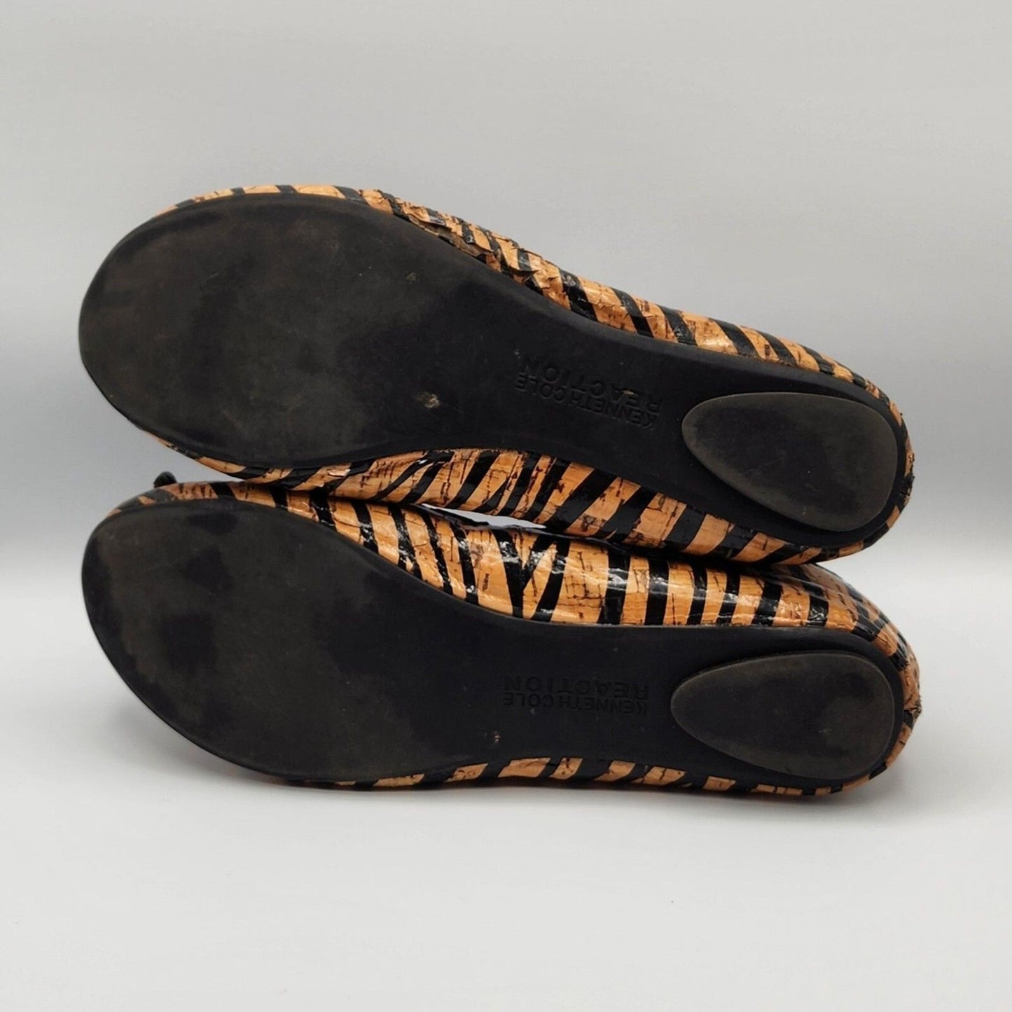 Kenneth Cole Reactions Ballet Flat Bow Brown Black Stripes Womens Size 7.5