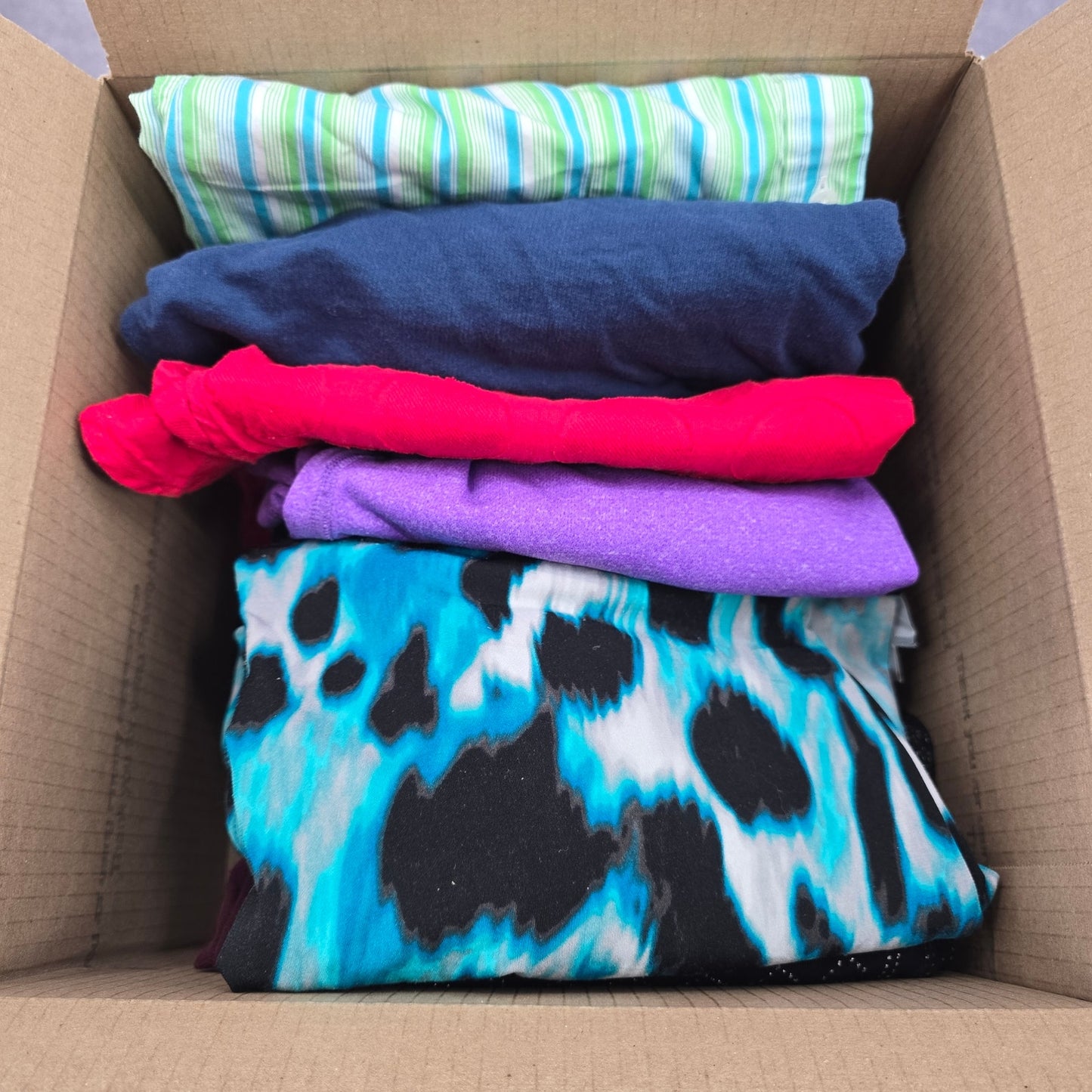 Lot of 9 Womens Tops Sweaters Tanks Random Mixed Bundle of 9 M Medium
