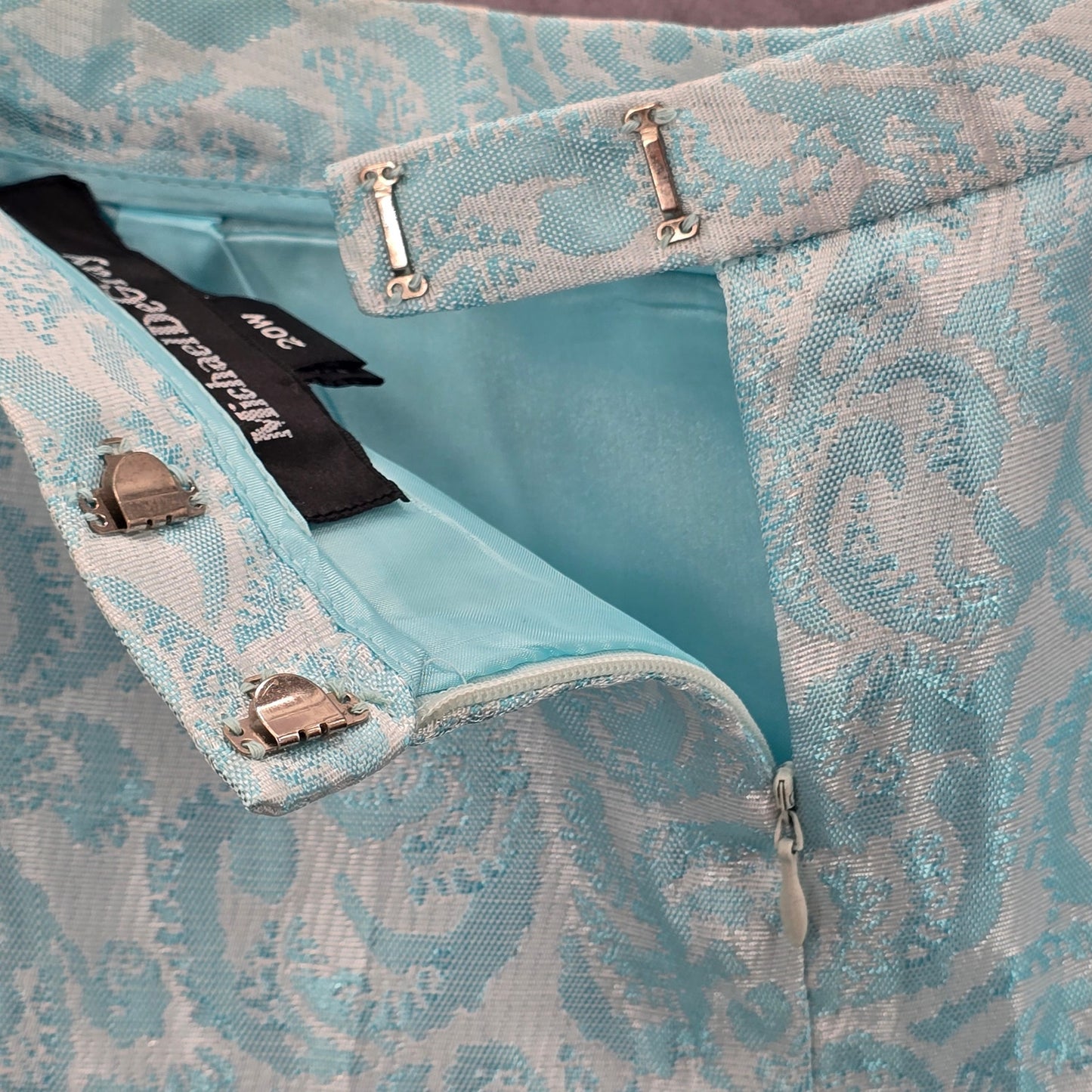 Michael DeGray Blue White Floral Midi Length Skirt Plus 20W