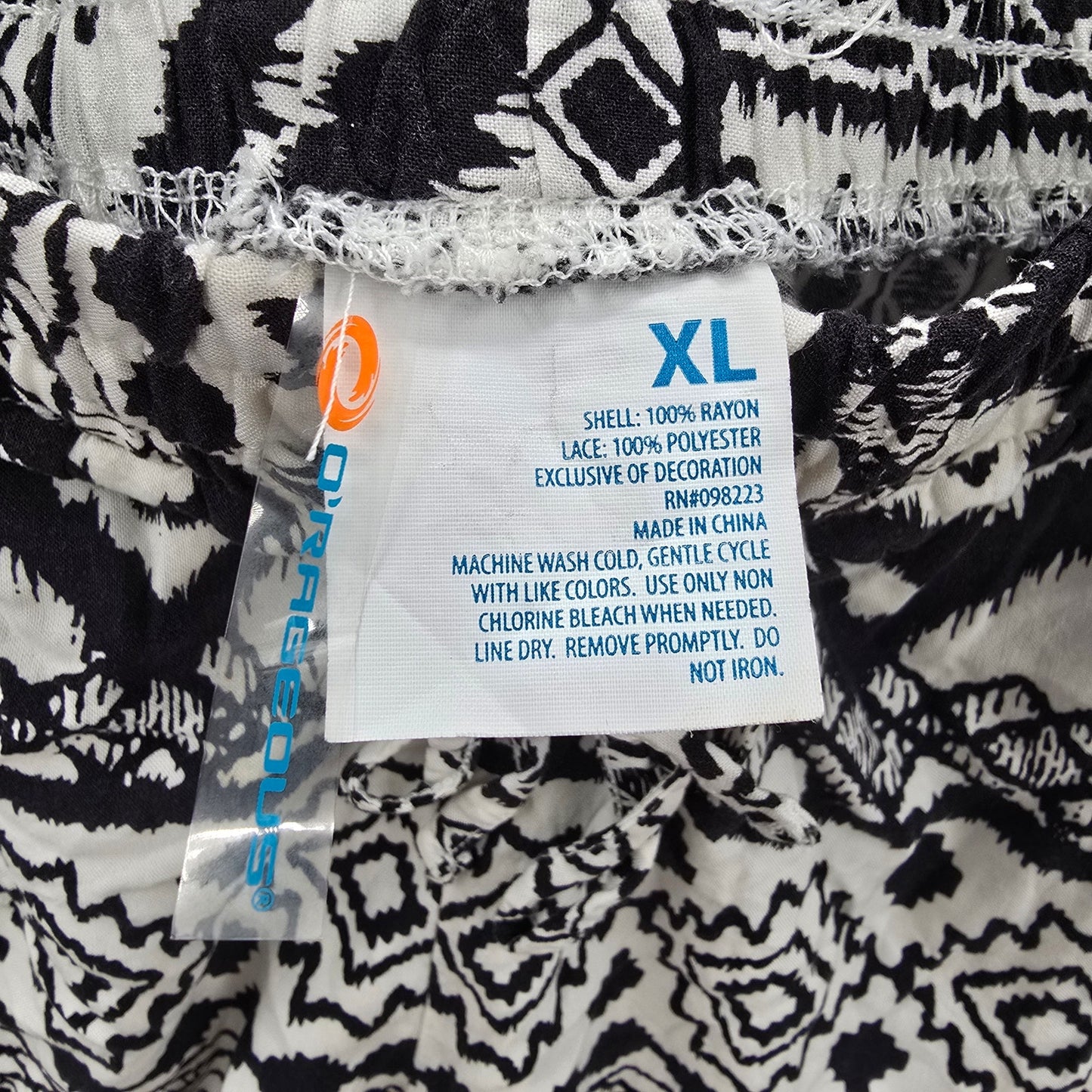 O'Rageous Black White Lace Stretch Boho Pattern Bottoms Pants Shorts Plus XL