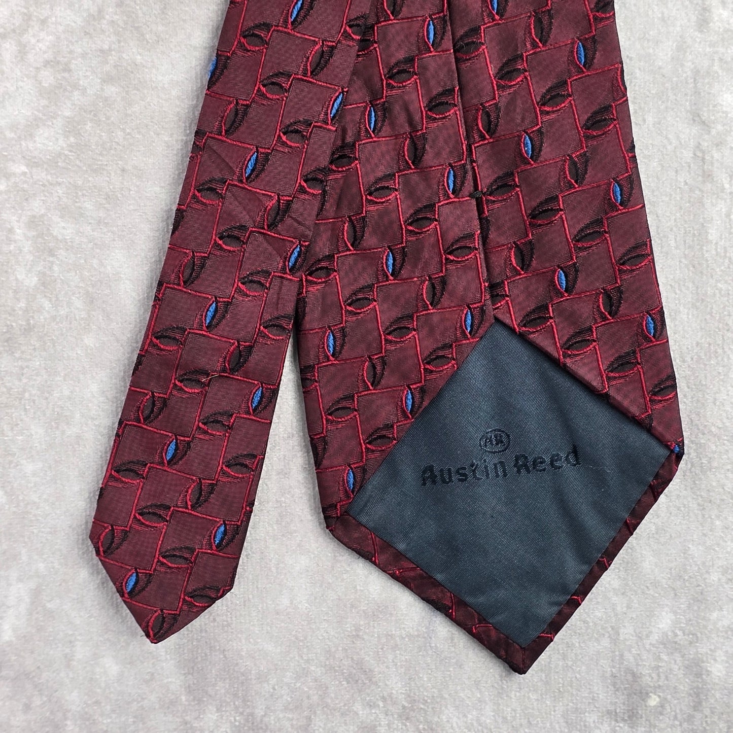 Austin Reed Red Blue Geometric Silk England Men's Neck Tie NWOT