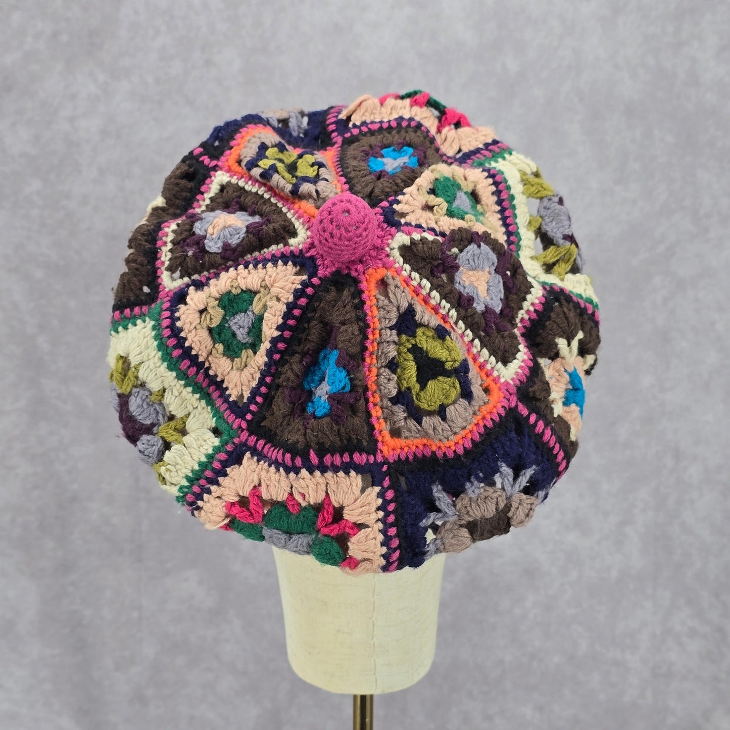 Mossimo Floral Crochet Knit Beret Beanie Vintage Y2K Bucket Cottage Pom Pom Hat