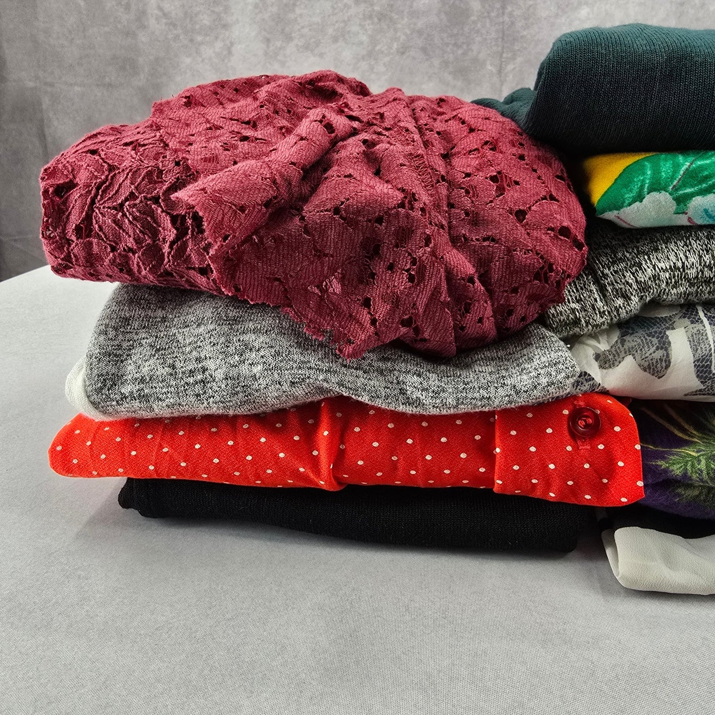 Lot of 10 Womens Tops Sweaters Tanks Random Mixed Bundle of 10 S Small