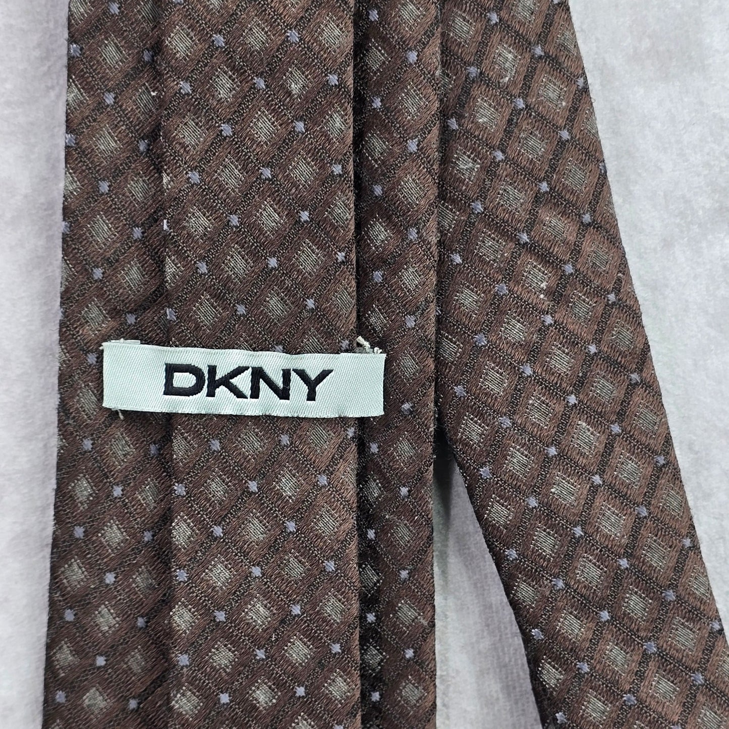 DKNY Brown Gray Stripe Geometric Repp 32% Silk 68% Poly Men's Neck Tie NWOT