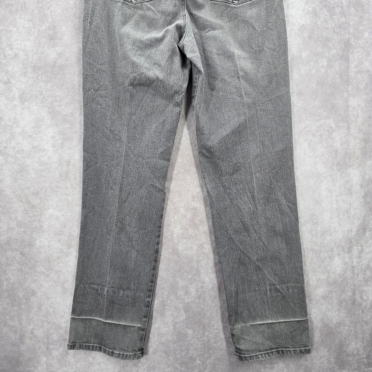 023. Gloria Vanderbilt Gray Amanda Straight Leg Denim Pants Jeans 12