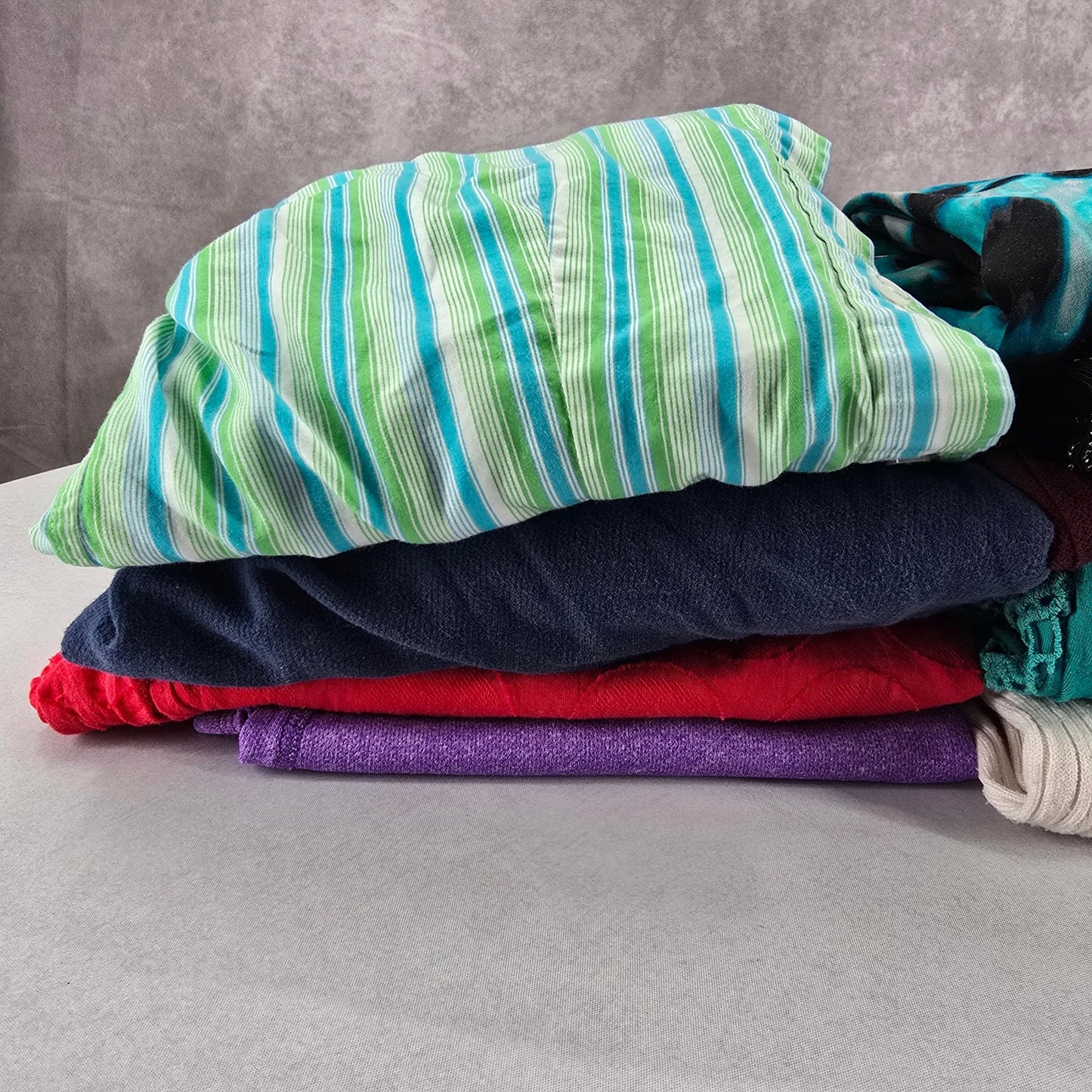 Lot of 9 Womens Tops Sweaters Tanks Random Mixed Bundle of 9 M Medium