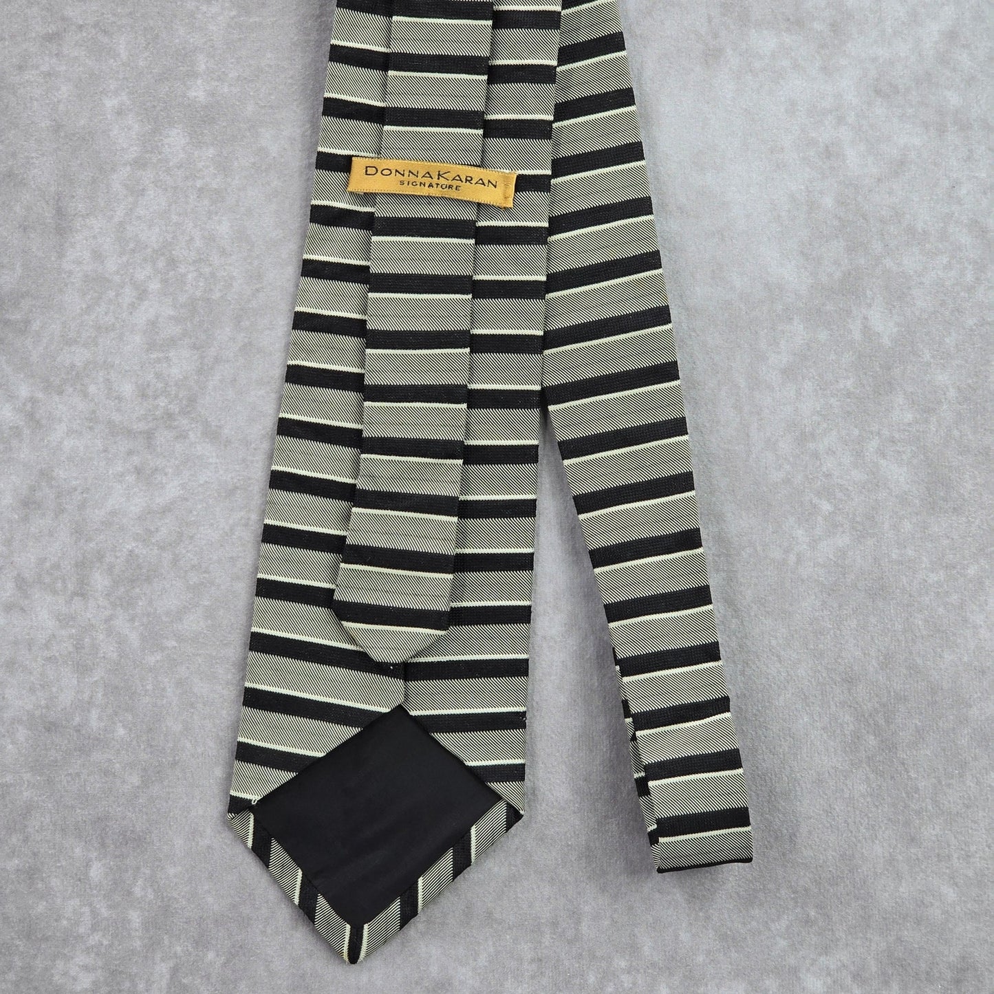 Donna Karan Signature Black Gray Silver Stripe Silk Italy Men's Neck Tie NWOT