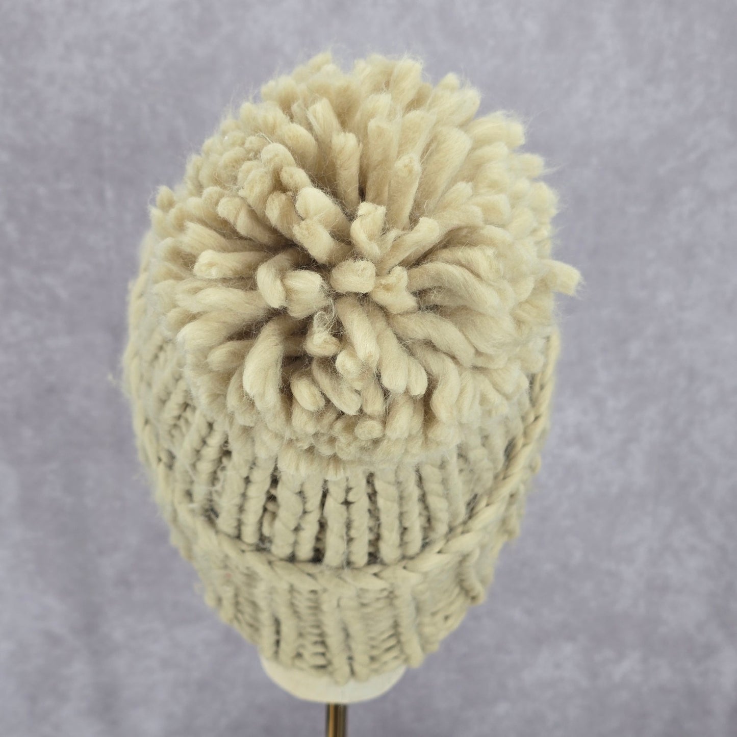 Mossimo Tan Cream Cable Knit Vintage Chunky XL Pom Pom Y2K Funky Hat