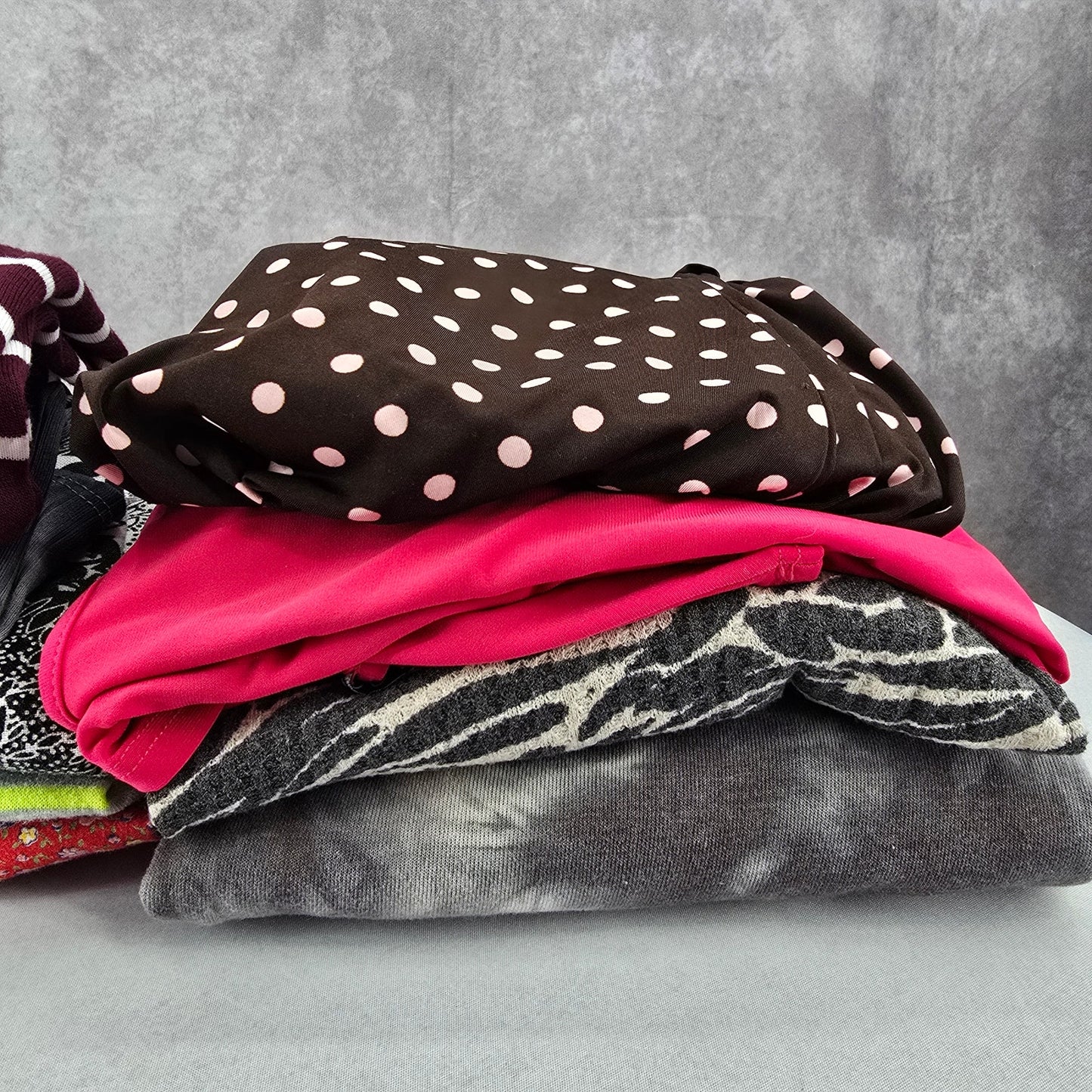 9 Womens Tops Sweaters Tanks Random Mixed Lot Bundle of 9 M Medium
