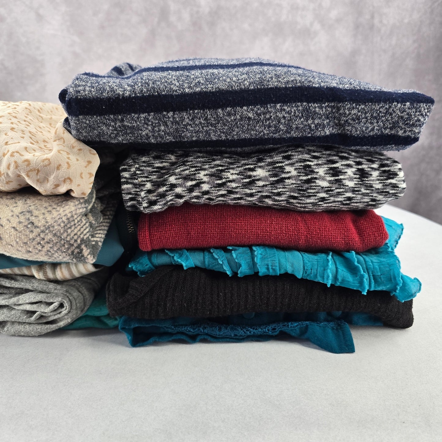Lot of 12 Womens Tops Sweaters Tanks Random Mixed Bundle of 12 S Small