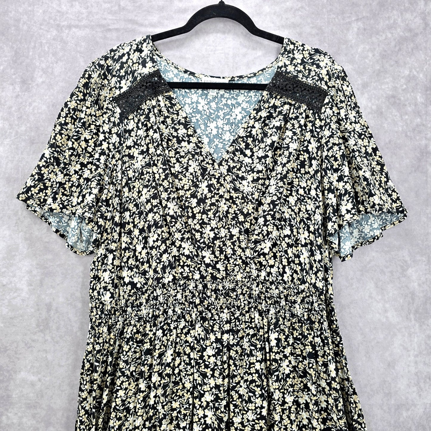 Luxology Black White Floral Flare V Neck Midi Short Sleeve Lace Dress Plus 3XL