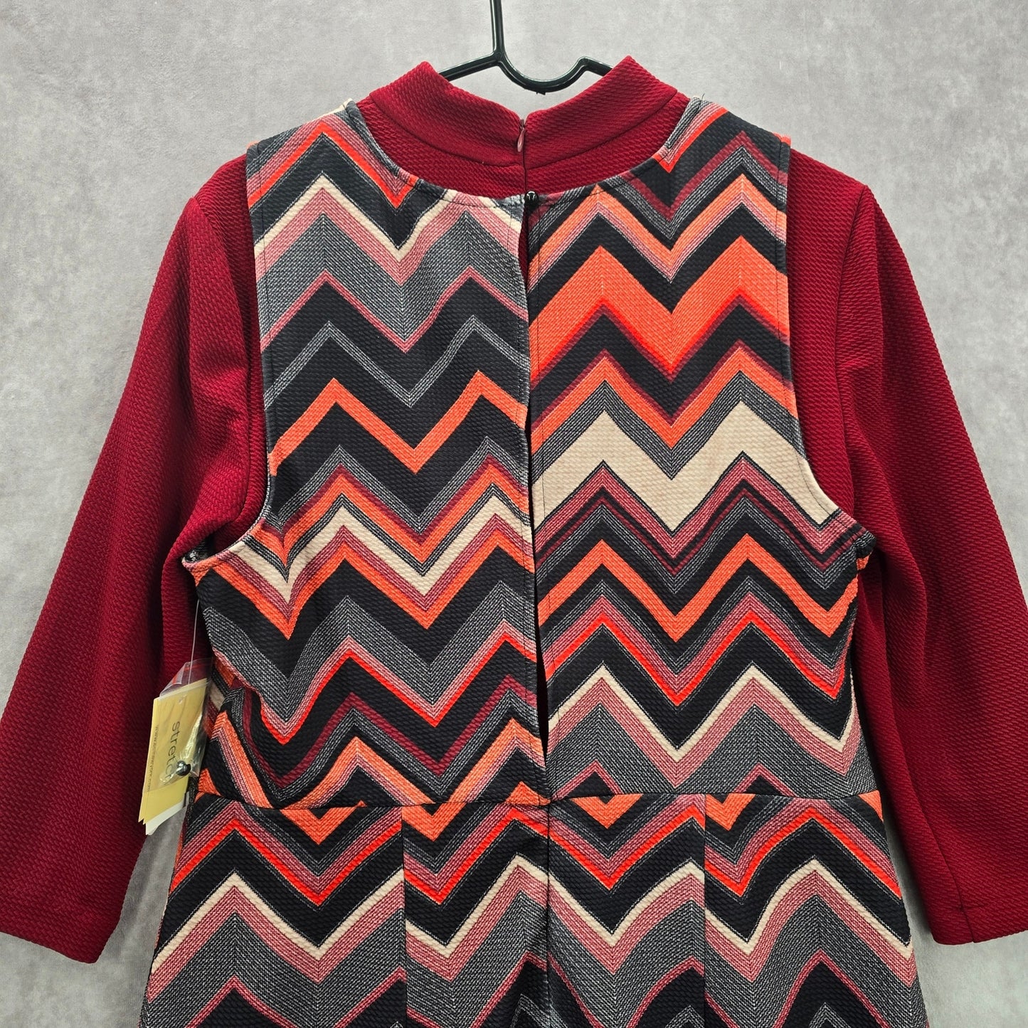 ECI New York Red Chevron High Neck Long Sleeve Flare Knee Length Dress Large