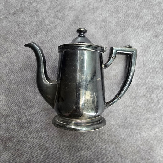 International Silver Co. Silver Soldered D H Holmes Co Ltd 8oz 1637853 Tea Pot