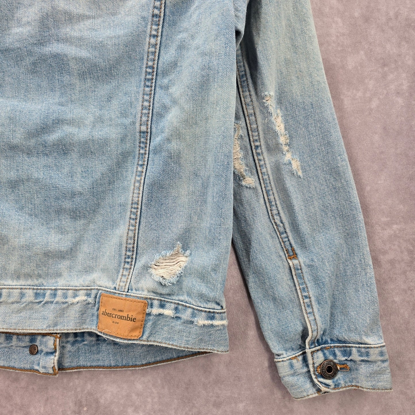 Abercrombie Kids Blue Distress Demin Jeans Button Long Sleeve Jacket Small 10