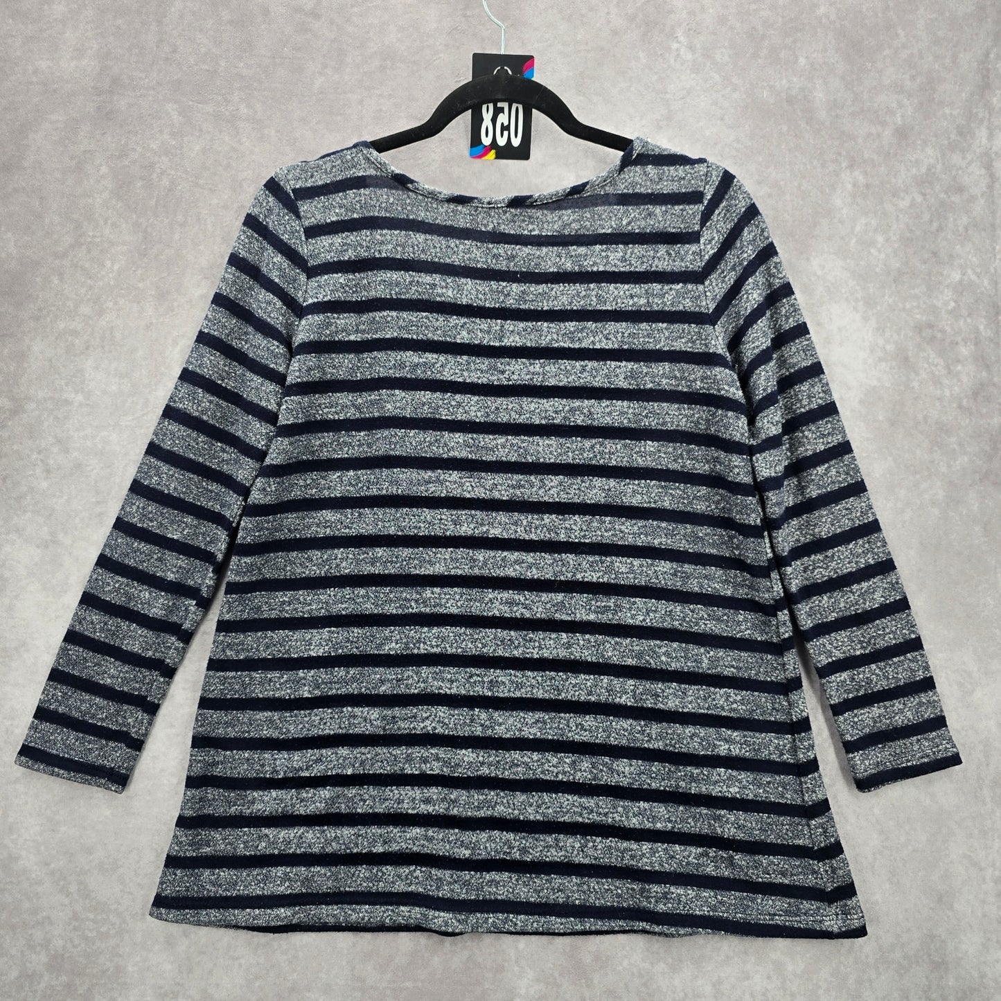 058. Fantastic Fawn Blue Gray Stripe Long Sleeve Sweater Top Small
