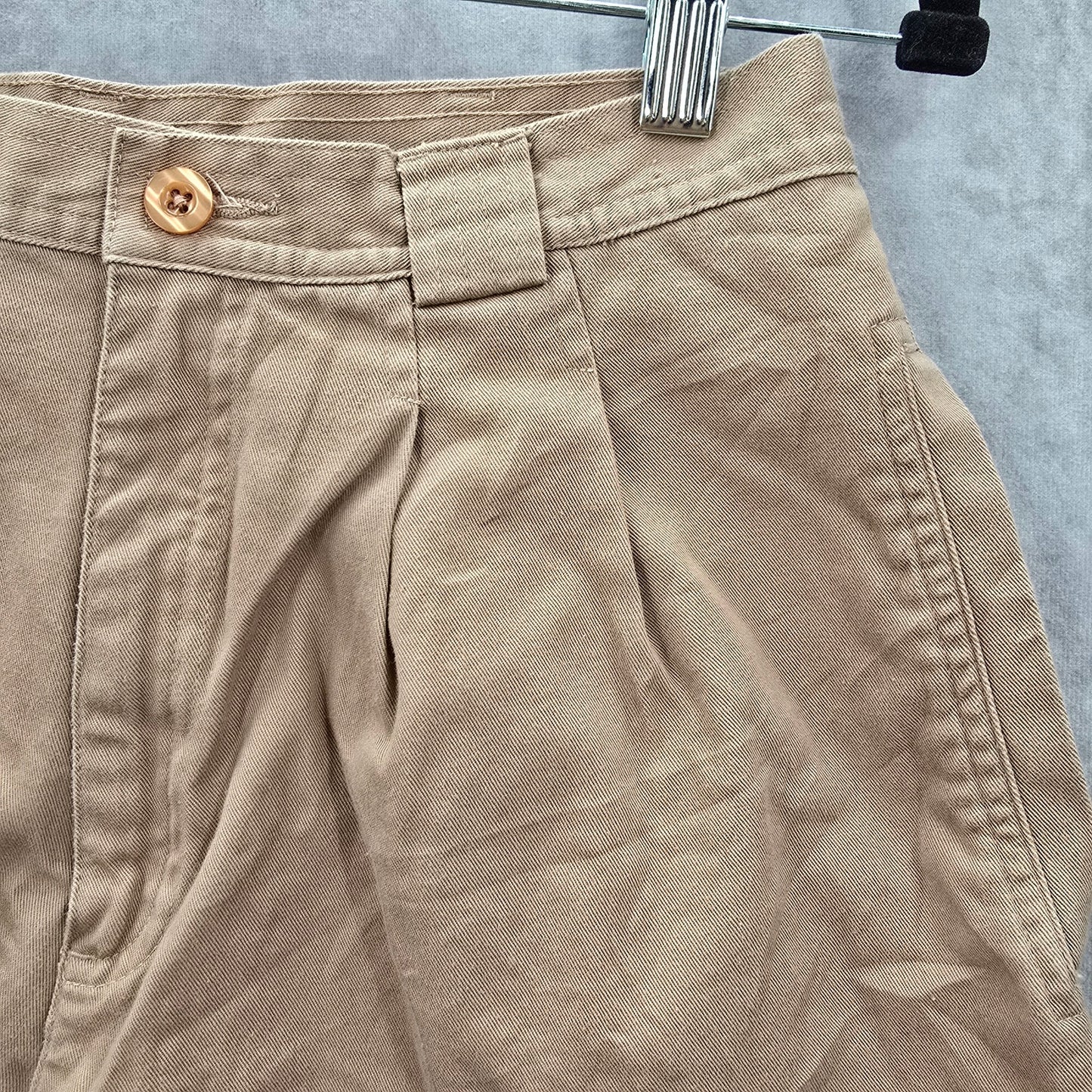 Liz Claiborne Tan Flat Front Bermuda Cotton Petite Bottoms Pants Shorts 12