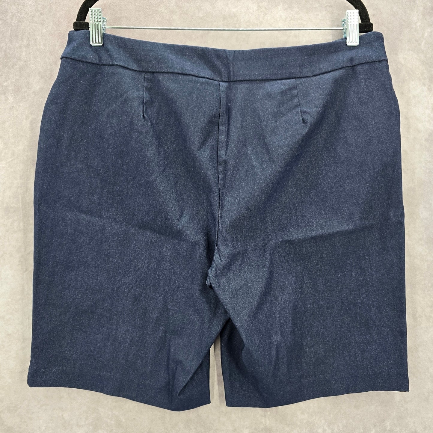 Time and Tru Blue Stretch Pullon Bermuda Pants Shorts Plus XL Extra Large 16 18