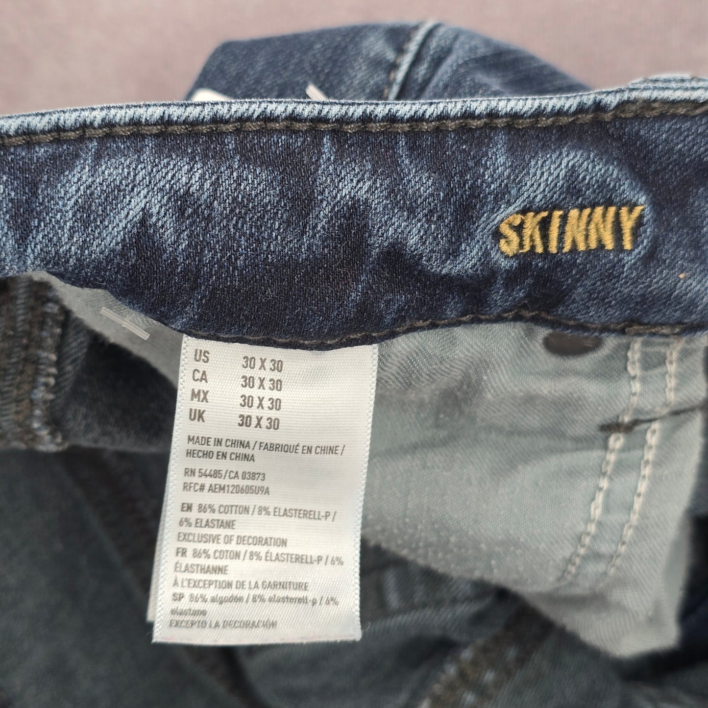 002. American Eagle Outfitters Dark Blue Denim Straight Pants Skinny 30x30