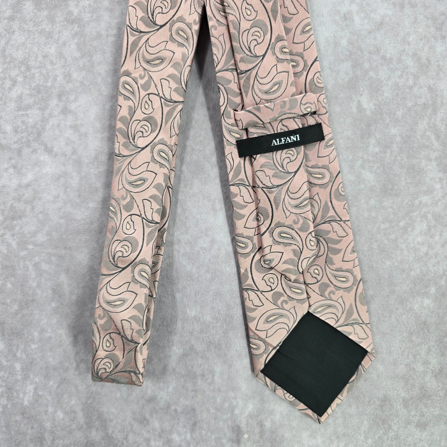 Alfani Pink Gray Floral Paisley Executive Corporate 100% Silk Men's Neck Tie