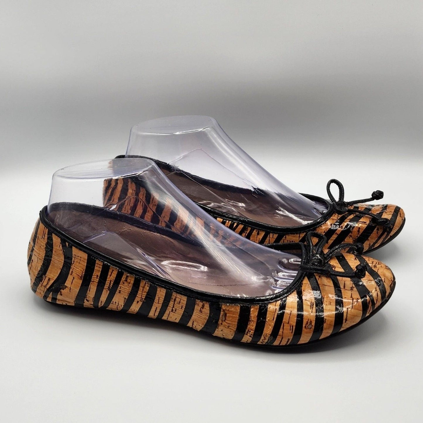 Kenneth Cole Reactions Ballet Flat Bow Brown Black Stripes Womens Size 7.5