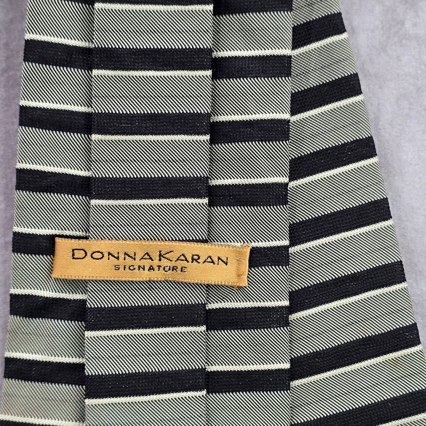 Donna Karan Signature Black Gray Silver Stripe Silk Italy Men's Neck Tie NWOT