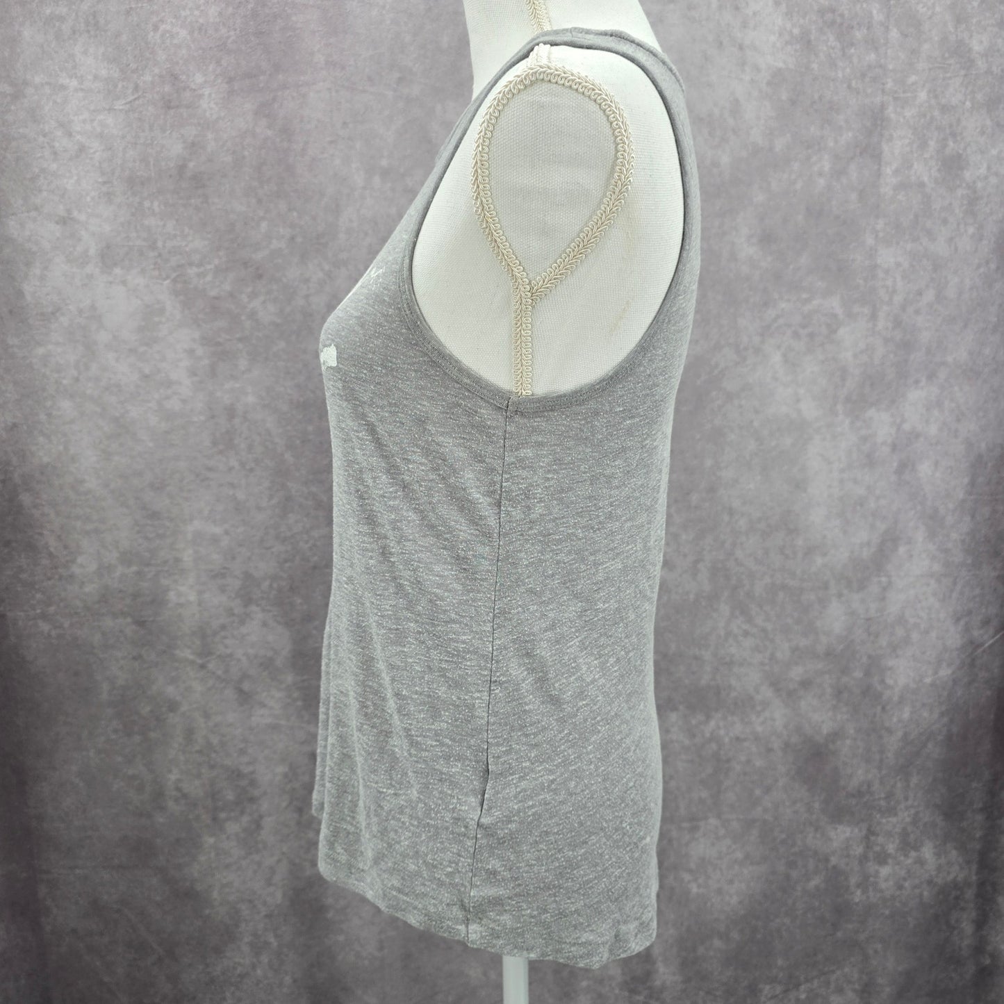 Old Navy Active Gray Warrior Tank Semi Fitted Sleeveless Activewear Top Small