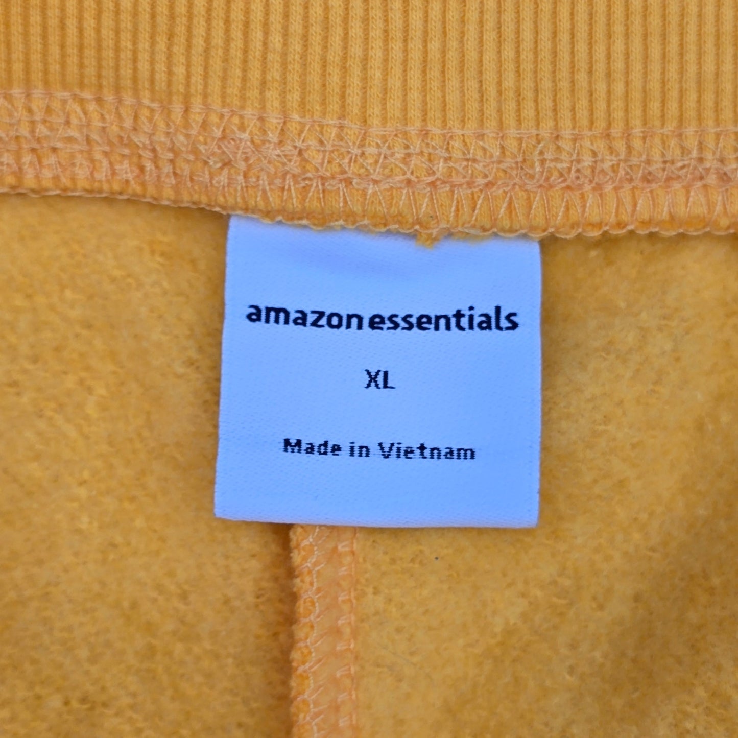 Amazon Essentials Yellow Flat Front Bermuda Active Bottoms Pants Shorts XL