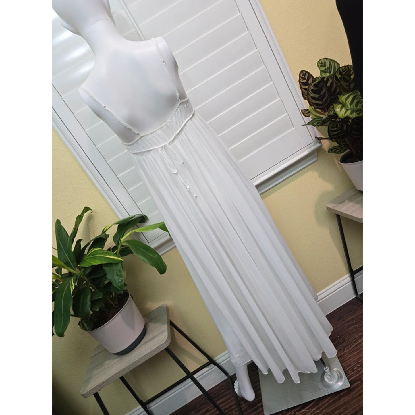 In Bloom White Sheer Lace Bead Fairy Cottage Lingerie Feminine Dress Medium