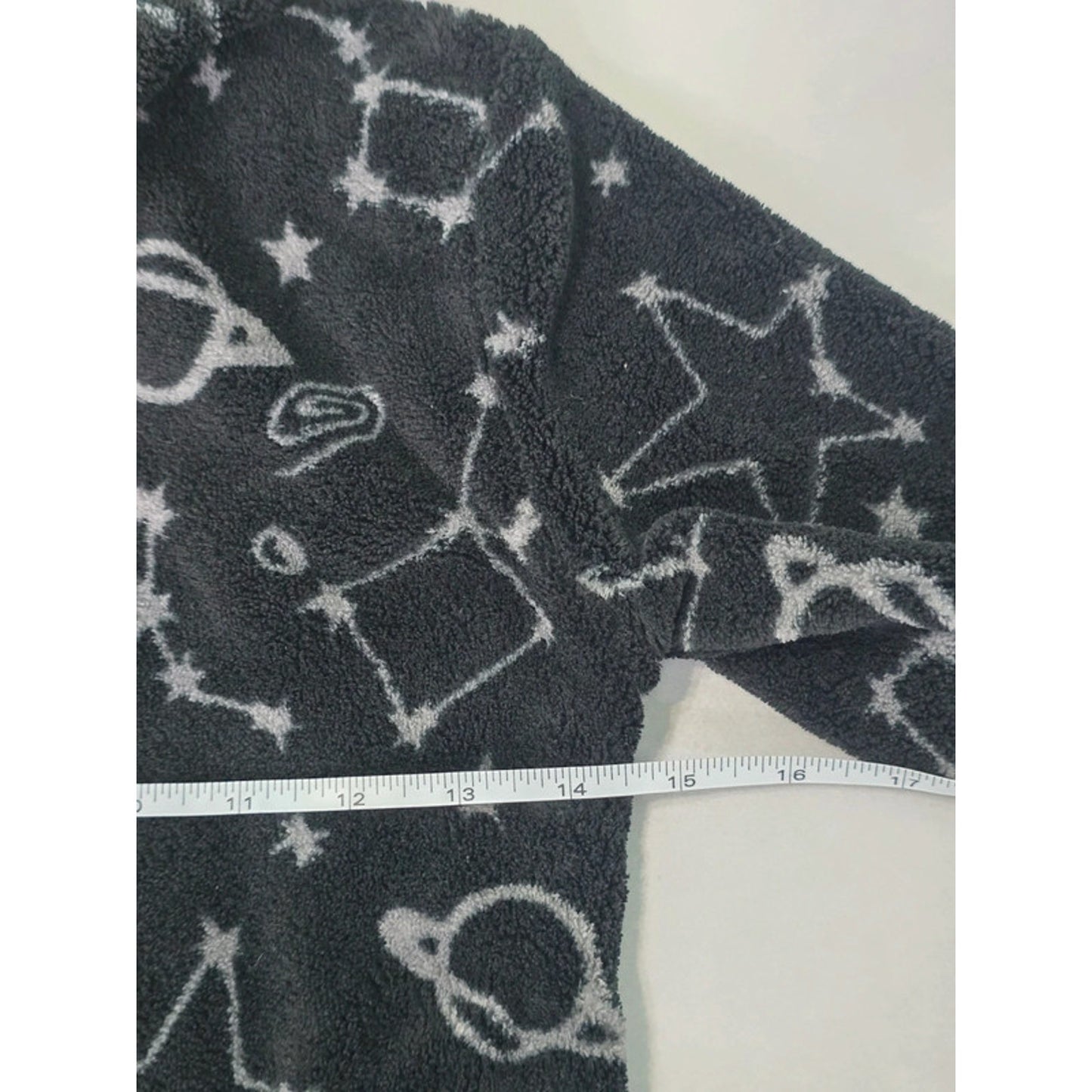 Pl Sleep Black Cute Monster Face Graphic Printed Embroidered Fluffy Bath Robe Boys 6