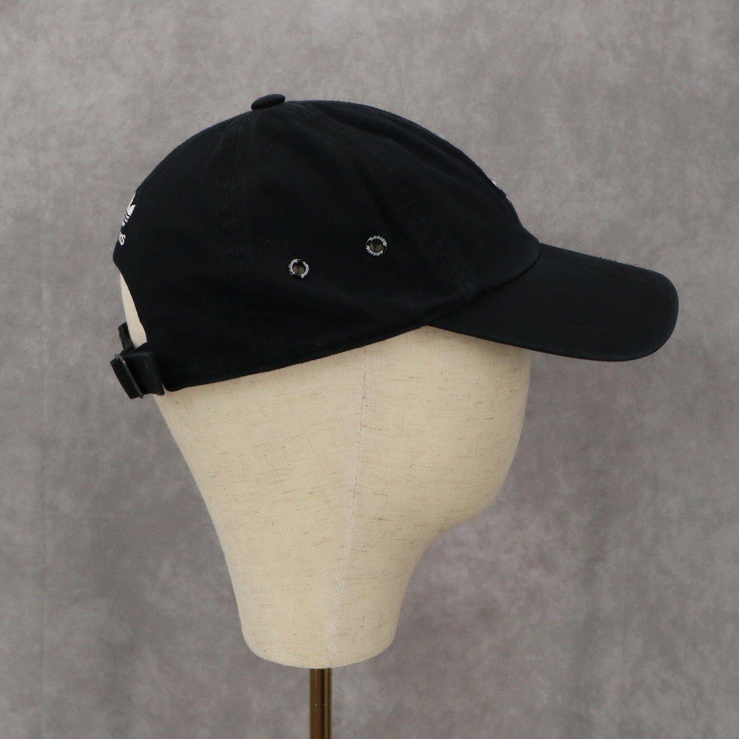 Adidas Black Athletic Sports Cotton Cloth Strap Cotton Buckle Baseball Cap Hat
