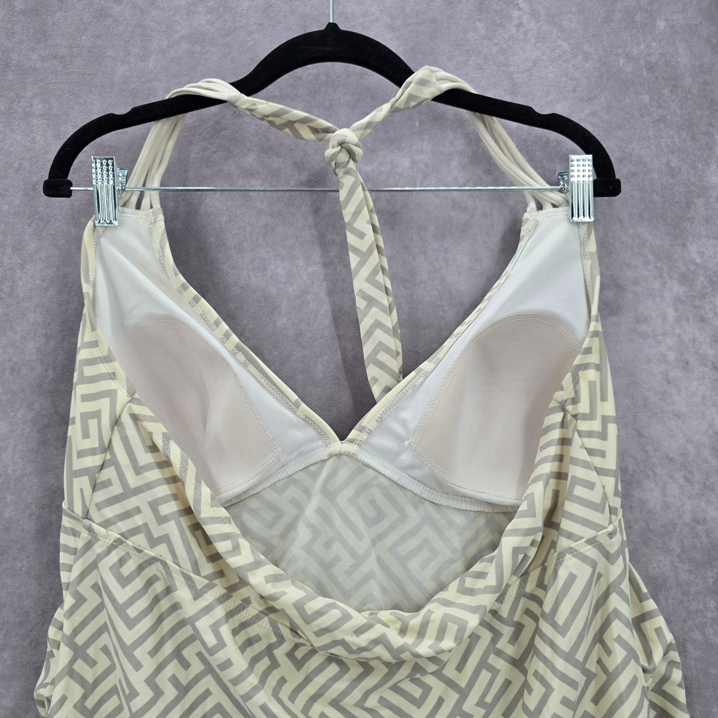 Liz Lange Maternity Cream Greek Key Halter Padded Tankini XL Extra Large