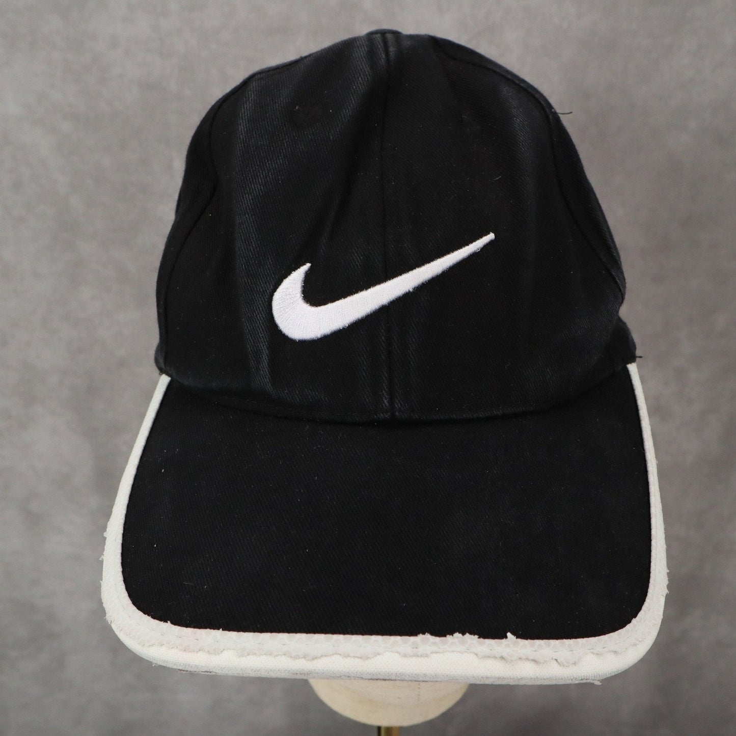 Nike Black White Raw Logo Cloth Strap Athletic Golf Baseball Cap Hat Small