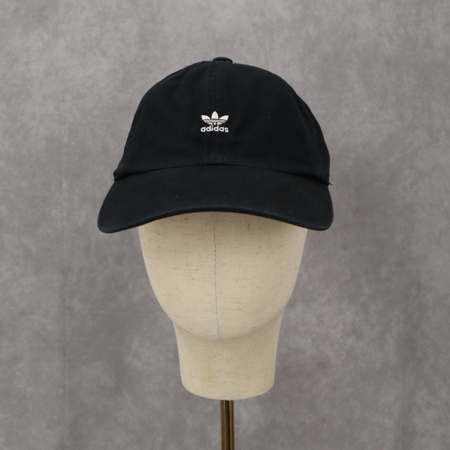 Adidas Black Athletic Sports Cotton Cloth Strap Cotton Buckle Baseball Cap Hat