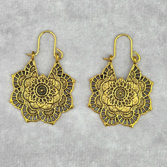 Zara Gold Hoop Floral Leaf Bohemian Hook Fashion Jewelry Earrings NWT JB2-80