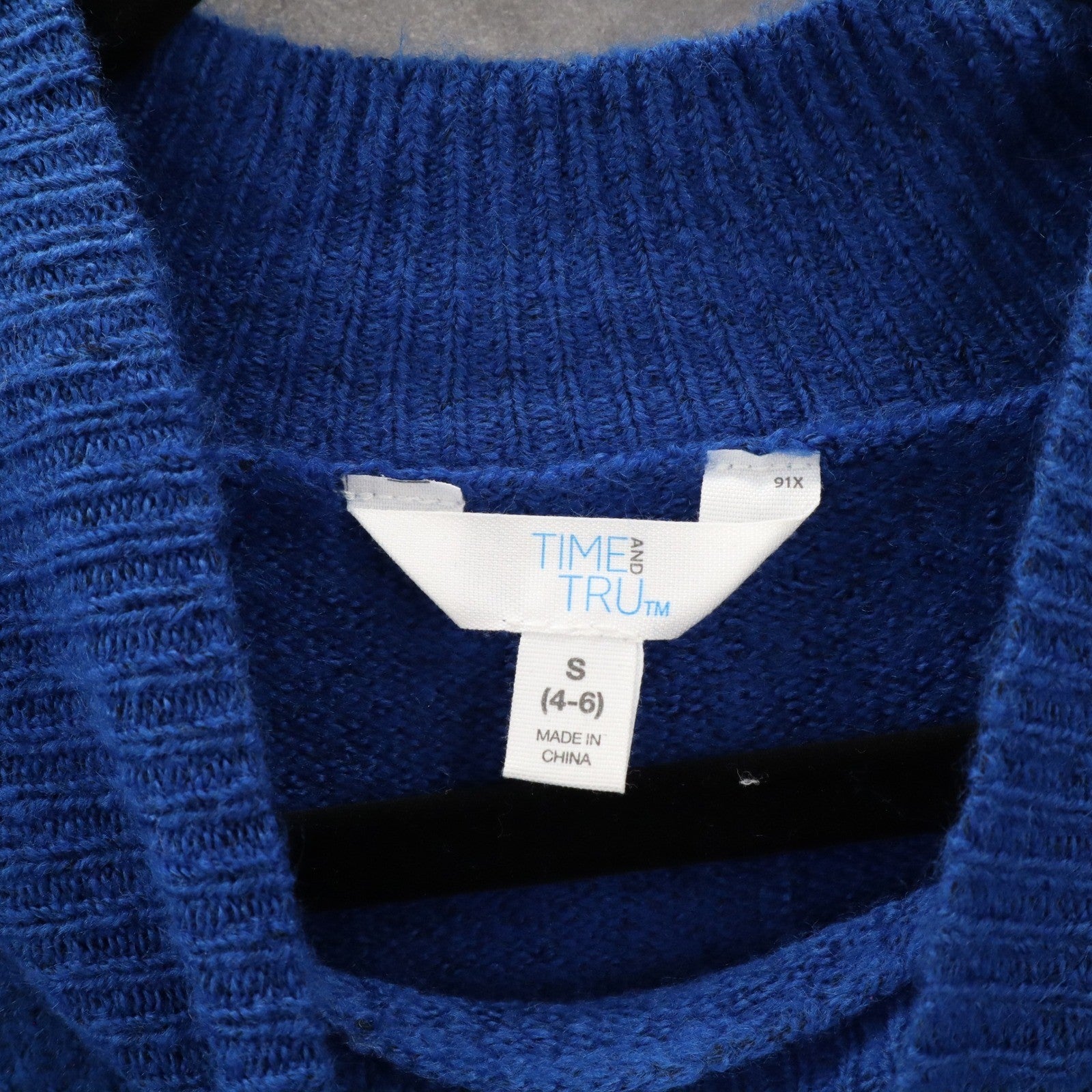Time and Tru Blue Embroidered Initials Pullover Funnel Mock Neck Sweater Small