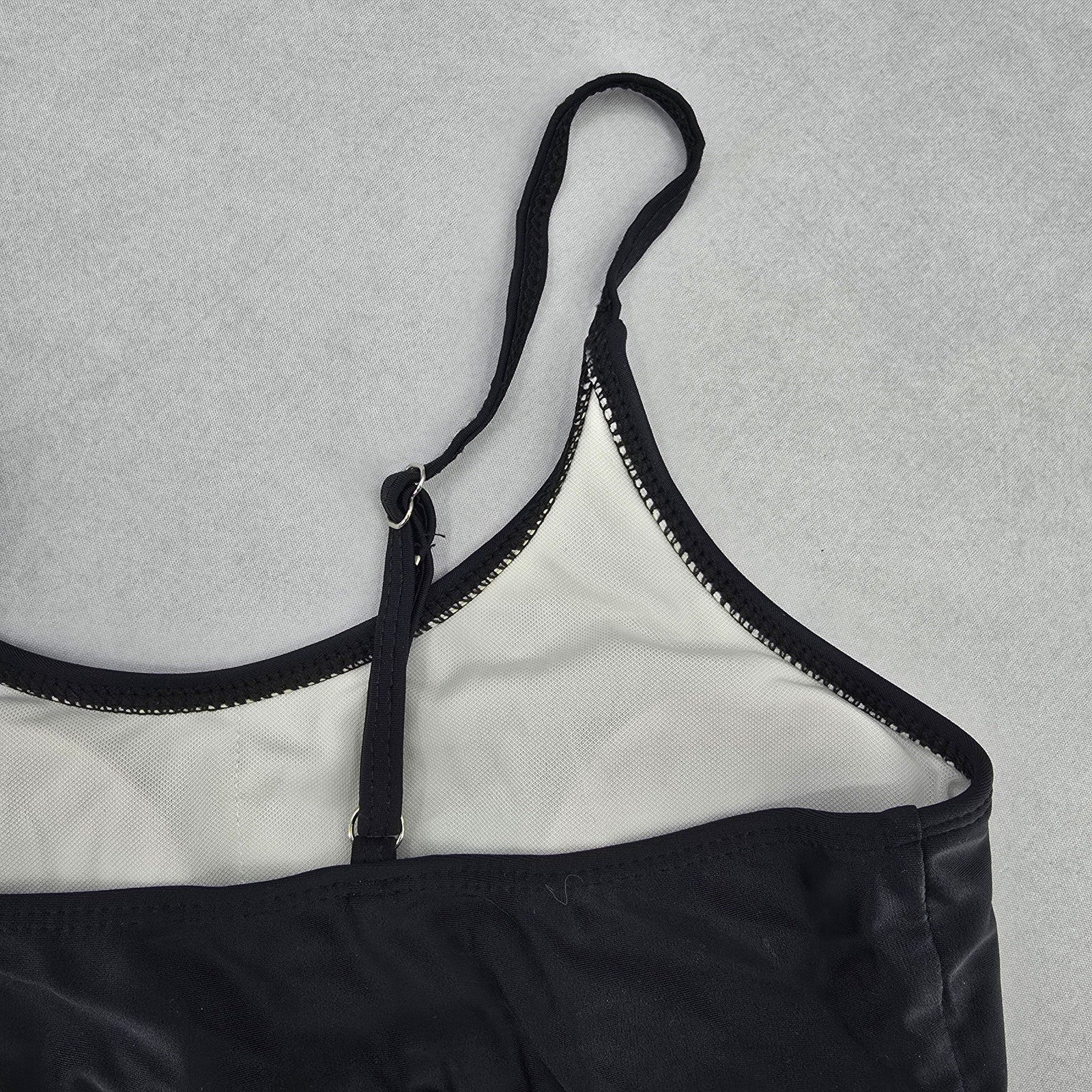 Black Padded Y2K Classic Pull On Swim Sports Bra Beach Bikini Top M Medium