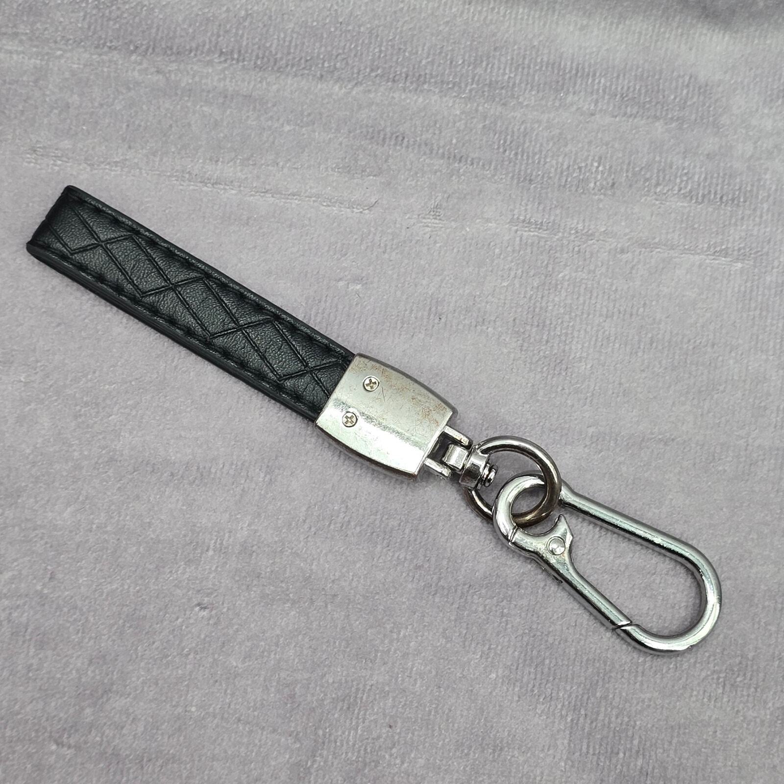 Black Faux Leather Quilt Silver Clip Hook Keychain Escalade Car Accessories