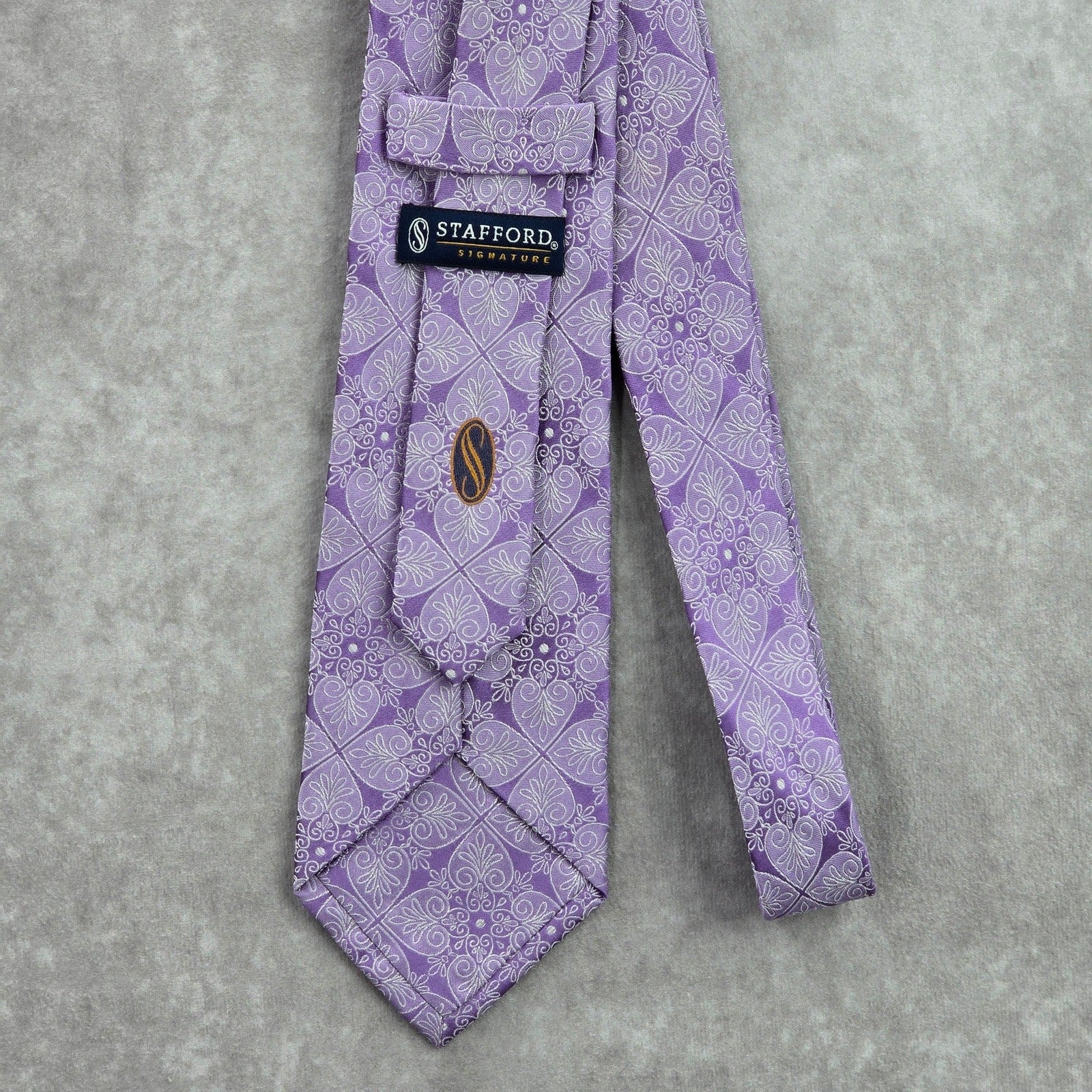 Stafford Signature Purple Silver Floral Paisley 100% Silk Men's Neck Tie Office