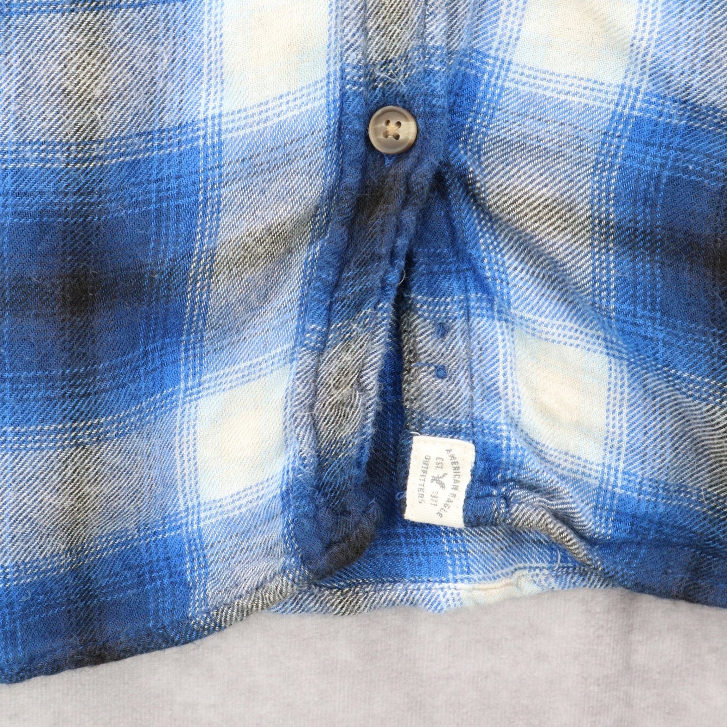 American Eagle Outfitters Blue Flannel Plaid Long Sleeve Button Boyfriend Fit L