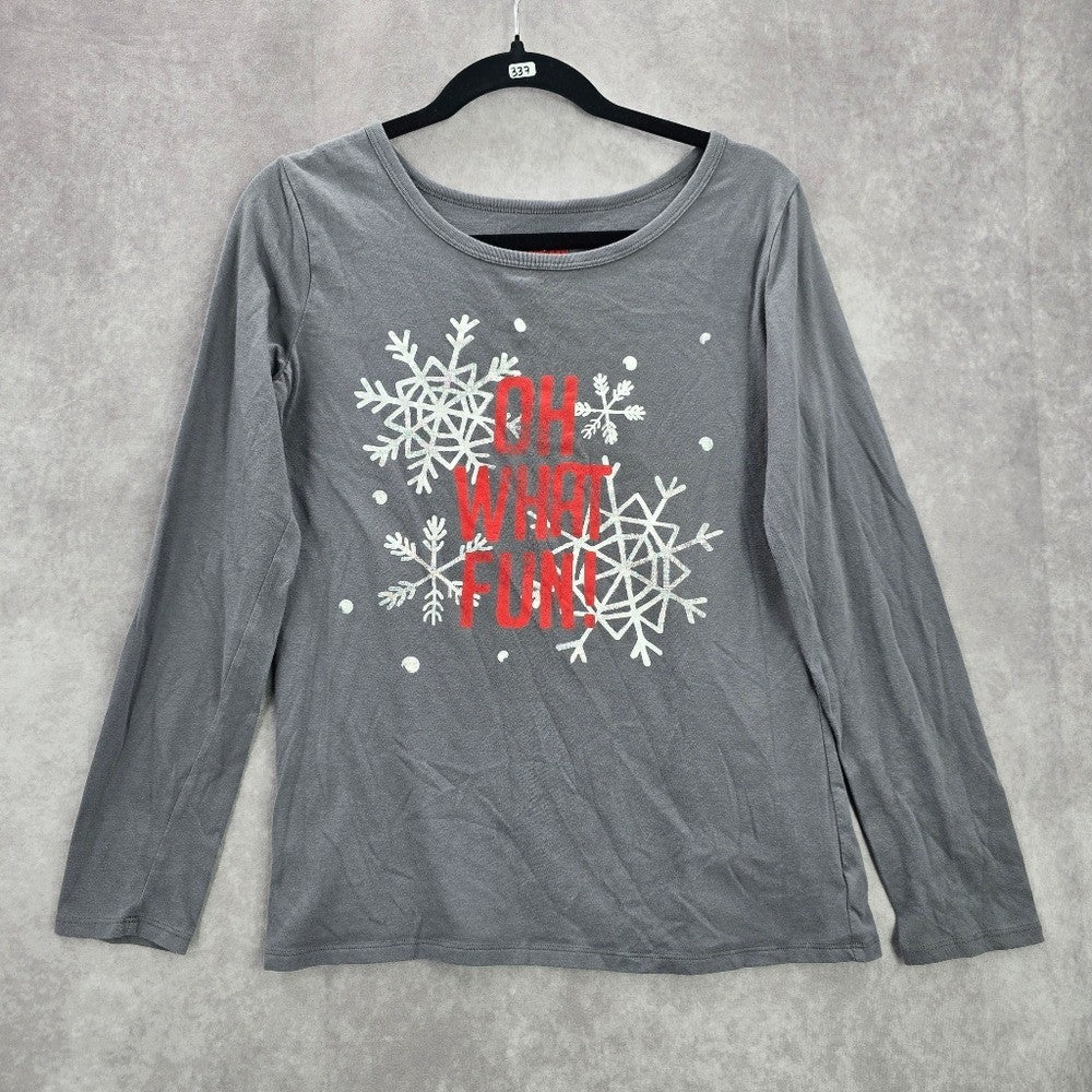 Gray Snow Flake Christmas Holiday Oh What Fun Cozy Winter Print Top Medium