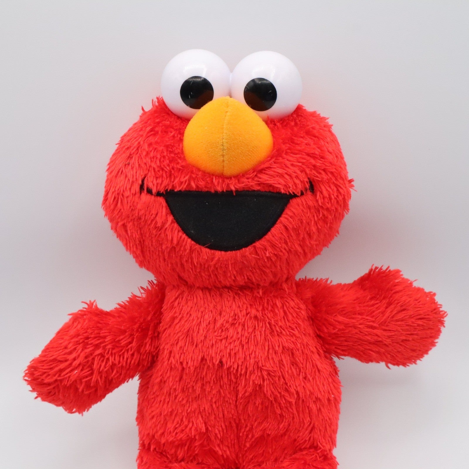 Sesame Street Elmo Musical Plush Doll 10" Talking Singing Toy 2020 Red VTG Soft