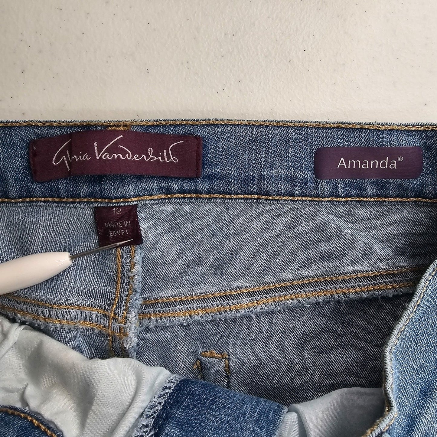 Gloria Vanderbilt Amanda Light Blue Zip Up Button Womens Regular Jeans Size 12